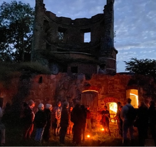Bat night i Mörby slottsruin. Foto: Per Bengtson, CNV 